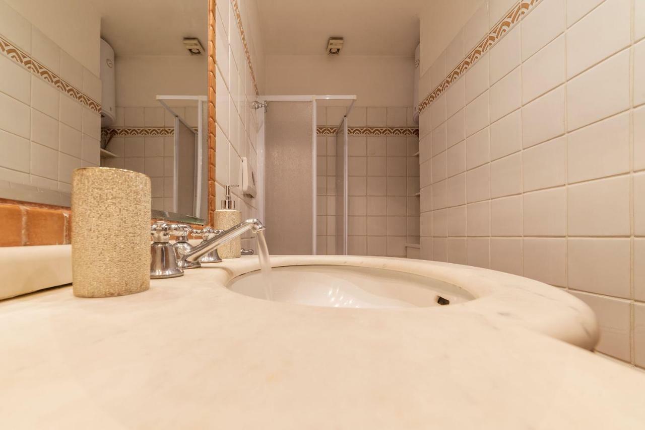 Piazza Di Spagna Stylish Flat Рим Екстер'єр фото